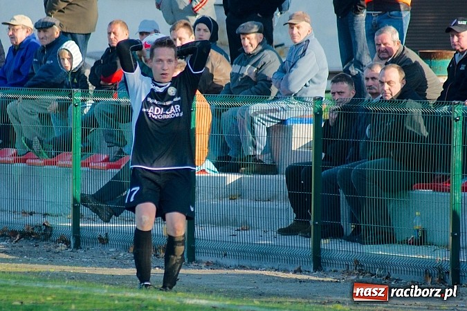 Zdjęcie w galerii na portalu naszraciborz.pl: Klasa okręgowa: Jarosław Pawelec katem Tworkowa wiadomości z regionu