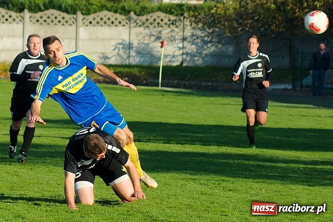 Zdjęcie w galerii na portalu naszraciborz.pl: Klasa okręgowa: Jarosław Pawelec katem Tworkowa wiadomości z regionu