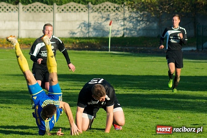 Zdjęcie w galerii na portalu naszraciborz.pl: Klasa okręgowa: Jarosław Pawelec katem Tworkowa wiadomości z regionu