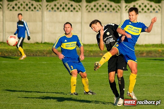 Zdjęcie w galerii na portalu naszraciborz.pl: Klasa okręgowa: Jarosław Pawelec katem Tworkowa wiadomości z regionu