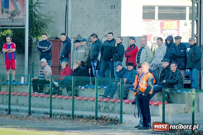 Zdjęcie w galerii na portalu naszraciborz.pl: Klasa okręgowa: Jarosław Pawelec katem Tworkowa wiadomości z regionu