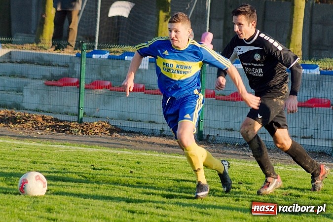 Zdjęcie w galerii na portalu naszraciborz.pl: Klasa okręgowa: Jarosław Pawelec katem Tworkowa wiadomości z regionu