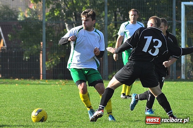 Zdjęcie w galerii na portalu naszraciborz.pl: A klasa: Piotr Święty nie do powstrzymania wiadomości z regionu