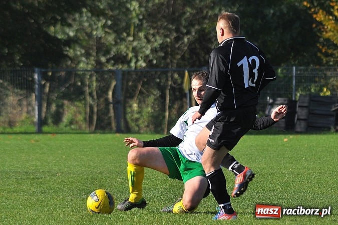 Zdjęcie w galerii na portalu naszraciborz.pl: A klasa: Piotr Święty nie do powstrzymania wiadomości z regionu