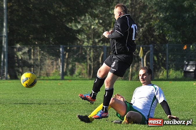 Zdjęcie w galerii na portalu naszraciborz.pl: A klasa: Piotr Święty nie do powstrzymania wiadomości z regionu