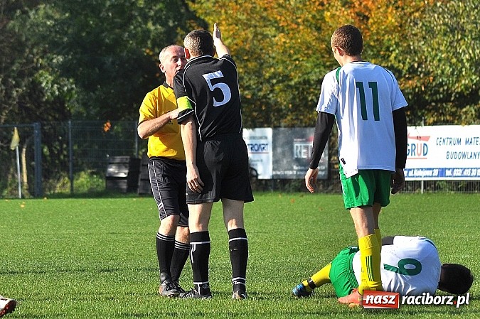 Zdjęcie w galerii na portalu naszraciborz.pl: A klasa: Piotr Święty nie do powstrzymania wiadomości z regionu