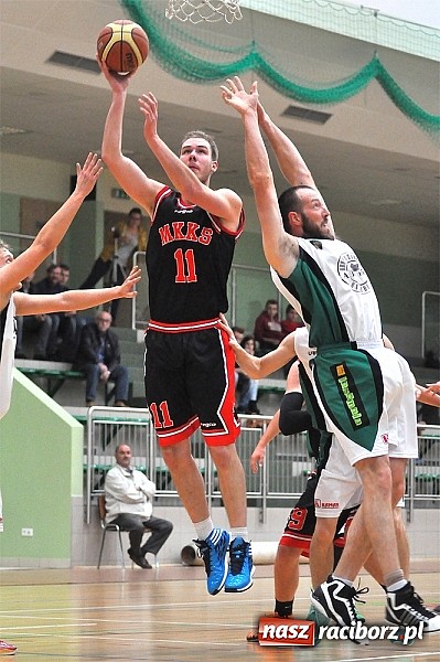 Zdjęcie w galerii na portalu naszraciborz.pl: Koszykarskie derby dla Rybnika wiadomości z regionu