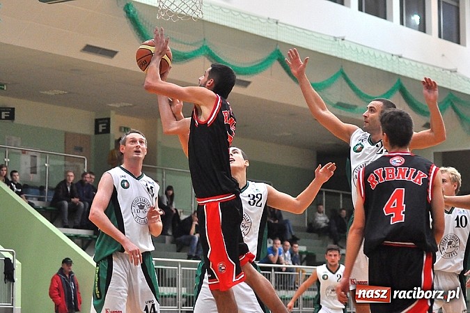 Zdjęcie w galerii na portalu naszraciborz.pl: Koszykarskie derby dla Rybnika wiadomości z regionu