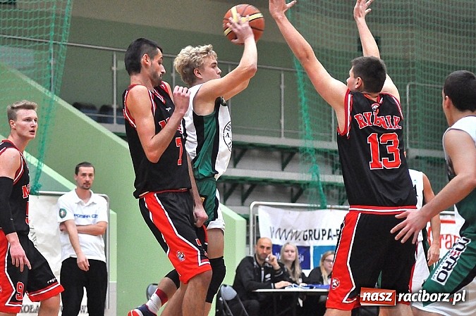 Zdjęcie w galerii na portalu naszraciborz.pl: Koszykarskie derby dla Rybnika wiadomości z regionu