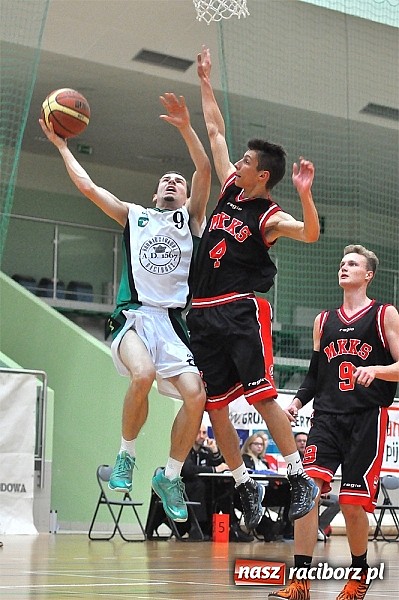 Zdjęcie w galerii na portalu naszraciborz.pl: Koszykarskie derby dla Rybnika wiadomości z regionu