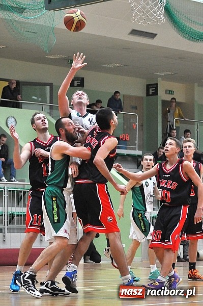 Zdjęcie w galerii na portalu naszraciborz.pl: Koszykarskie derby dla Rybnika wiadomości z regionu