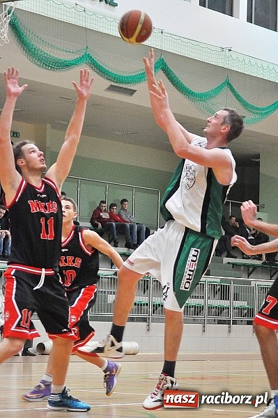Zdjęcie w galerii na portalu naszraciborz.pl: Koszykarskie derby dla Rybnika wiadomości z regionu