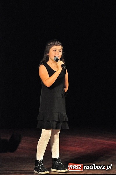 Zdjęcie w galerii na portalu naszraciborz.pl: Finał VII Konkursu Wokalnego Kuźnia Raciborska 2014 wiadomości z regionu