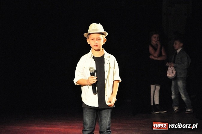 Zdjęcie w galerii na portalu naszraciborz.pl: Finał VII Konkursu Wokalnego Kuźnia Raciborska 2014 wiadomości z regionu