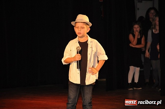 Zdjęcie w galerii na portalu naszraciborz.pl: Finał VII Konkursu Wokalnego Kuźnia Raciborska 2014 wiadomości z regionu