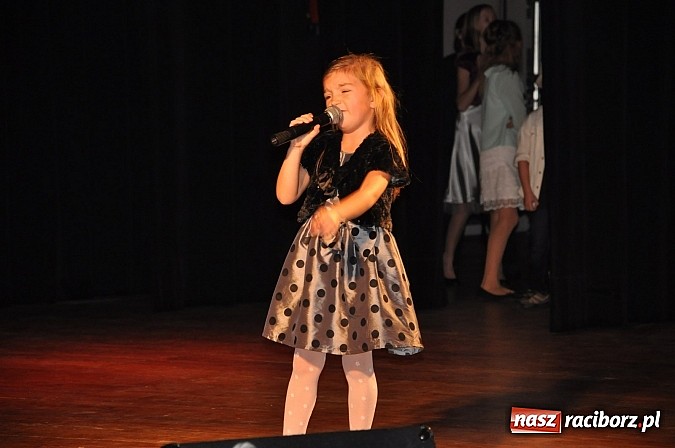 Zdjęcie w galerii na portalu naszraciborz.pl: Finał VII Konkursu Wokalnego Kuźnia Raciborska 2014 wiadomości z regionu