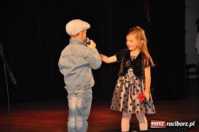 Zdjęcie w galerii na portalu naszraciborz.pl: Finał VII Konkursu Wokalnego Kuźnia Raciborska 2014 wiadomości z regionu