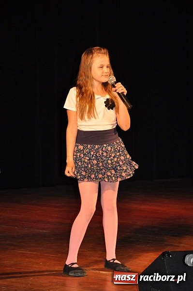 Zdjęcie w galerii na portalu naszraciborz.pl: Finał VII Konkursu Wokalnego Kuźnia Raciborska 2014 wiadomości z regionu