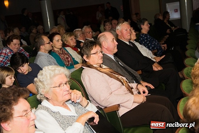 Zdjęcie w galerii na portalu naszraciborz.pl: Ch&oacute;r Juliusza Rogera zdobywcą Grand Prix Festiwalu Pieśni Ch&oacute;ralnej do sł&oacute;w Josepha von Eichendorffa wiadomości z regionu