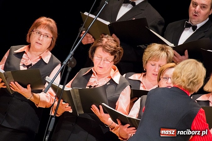Zdjęcie w galerii na portalu naszraciborz.pl: Ch&oacute;r Juliusza Rogera zdobywcą Grand Prix Festiwalu Pieśni Ch&oacute;ralnej do sł&oacute;w Josepha von Eichendorffa wiadomości z regionu