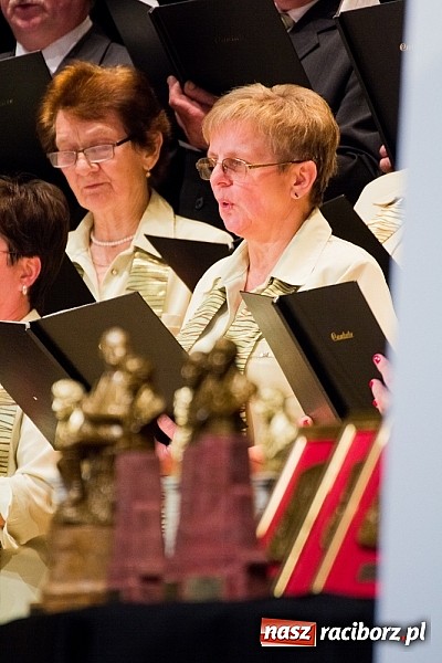 Zdjęcie w galerii na portalu naszraciborz.pl: Ch&oacute;r Juliusza Rogera zdobywcą Grand Prix Festiwalu Pieśni Ch&oacute;ralnej do sł&oacute;w Josepha von Eichendorffa wiadomości z regionu