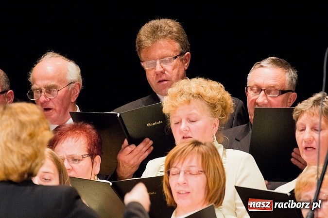 Zdjęcie w galerii na portalu naszraciborz.pl: Ch&oacute;r Juliusza Rogera zdobywcą Grand Prix Festiwalu Pieśni Ch&oacute;ralnej do sł&oacute;w Josepha von Eichendorffa wiadomości z regionu