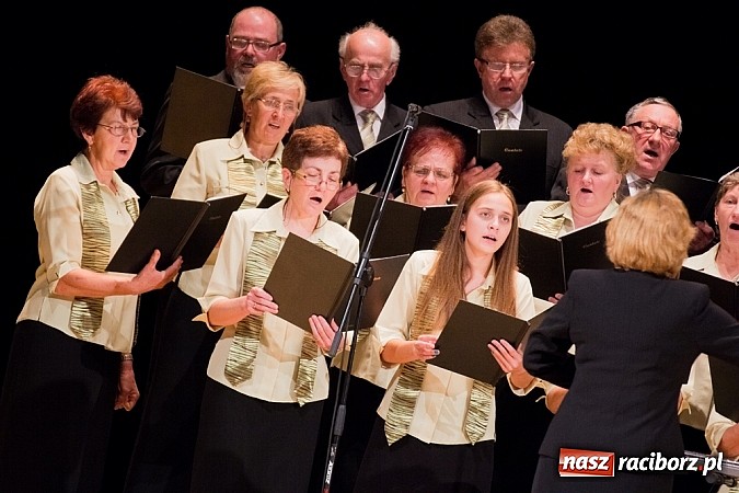 Zdjęcie w galerii na portalu naszraciborz.pl: Ch&oacute;r Juliusza Rogera zdobywcą Grand Prix Festiwalu Pieśni Ch&oacute;ralnej do sł&oacute;w Josepha von Eichendorffa wiadomości z regionu