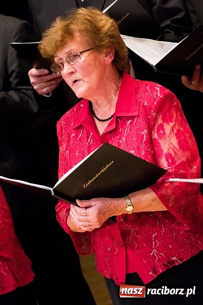 Zdjęcie w galerii na portalu naszraciborz.pl: Ch&oacute;r Juliusza Rogera zdobywcą Grand Prix Festiwalu Pieśni Ch&oacute;ralnej do sł&oacute;w Josepha von Eichendorffa wiadomości z regionu