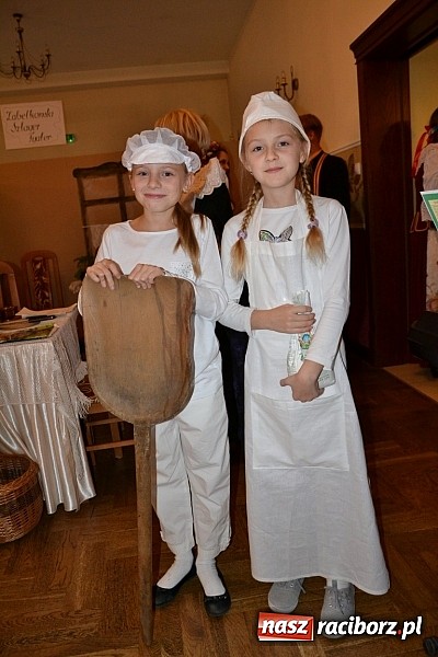 Zdjęcie w galerii na portalu naszraciborz.pl: Biesiada śląska w Zabełkowie - pełna sala w Gościńcu nad strumykiem wiadomości z regionu