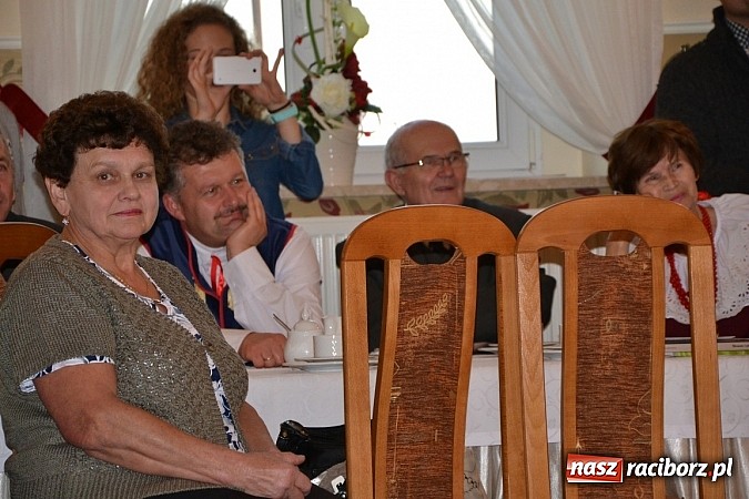 Zdjęcie w galerii na portalu naszraciborz.pl: Biesiada śląska w Zabełkowie - pełna sala w Gościńcu nad strumykiem wiadomości z regionu