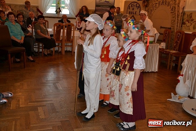 Zdjęcie w galerii na portalu naszraciborz.pl: Biesiada śląska w Zabełkowie - pełna sala w Gościńcu nad strumykiem wiadomości z regionu