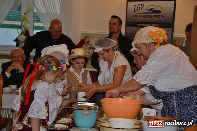 Zdjęcie w galerii na portalu naszraciborz.pl: Biesiada śląska w Zabełkowie - pełna sala w Gościńcu nad strumykiem wiadomości z regionu