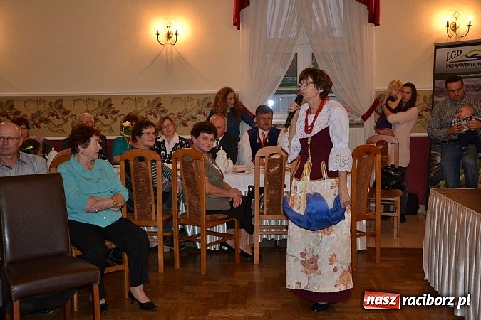 Zdjęcie w galerii na portalu naszraciborz.pl: Biesiada śląska w Zabełkowie - pełna sala w Gościńcu nad strumykiem wiadomości z regionu