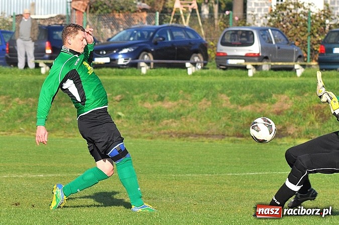 Zdjęcie w galerii na portalu naszraciborz.pl: Brzezie pokonało zdziesiątkowane Siedliska wiadomości z regionu