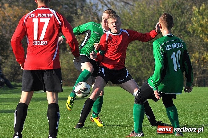 Zdjęcie w galerii na portalu naszraciborz.pl: Brzezie pokonało zdziesiątkowane Siedliska wiadomości z regionu