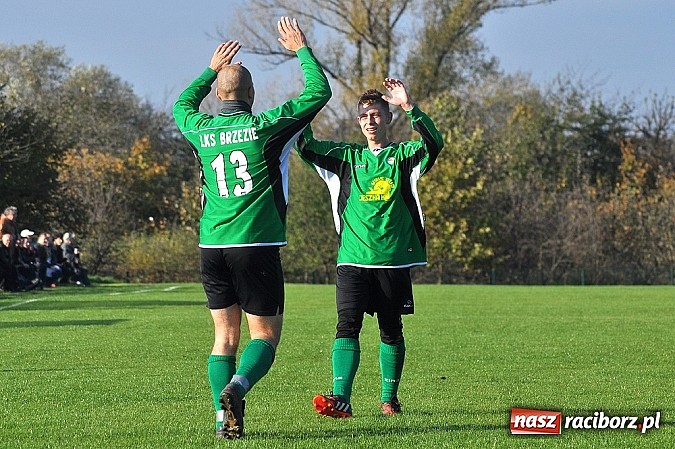 Zdjęcie w galerii na portalu naszraciborz.pl: Brzezie pokonało zdziesiątkowane Siedliska wiadomości z regionu