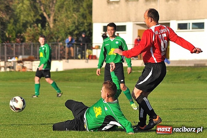 Zdjęcie w galerii na portalu naszraciborz.pl: Brzezie pokonało zdziesiątkowane Siedliska wiadomości z regionu
