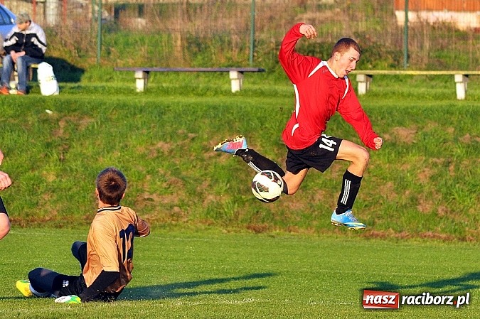 Zdjęcie w galerii na portalu naszraciborz.pl: Brzezie pokonało zdziesiątkowane Siedliska wiadomości z regionu