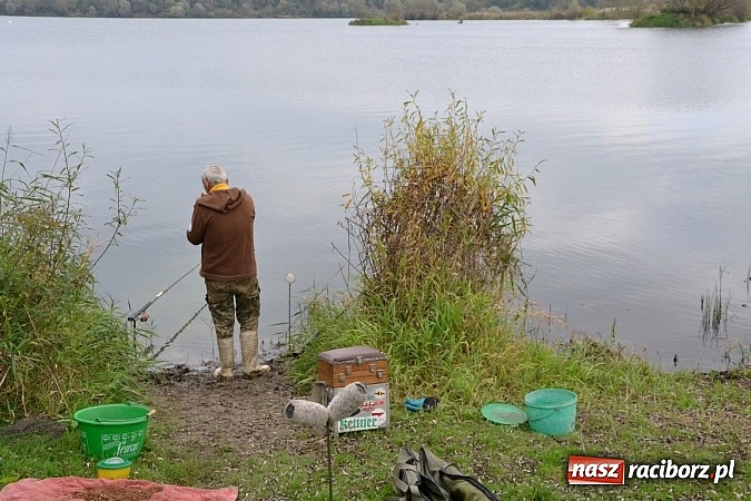 Zdjęcie w galerii na portalu naszraciborz.pl: Wędkarze z Koła Krzyżanowice zakończyli sezon polowaniem na szczupaka wiadomości z regionu