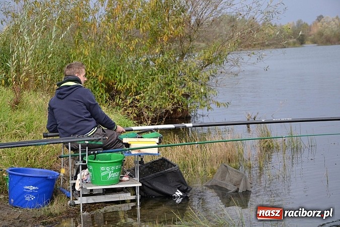 Zdjęcie w galerii na portalu naszraciborz.pl: Wędkarze z Koła Krzyżanowice zakończyli sezon polowaniem na szczupaka wiadomości z regionu