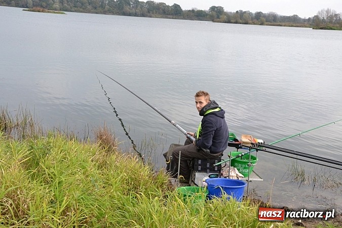 Zdjęcie w galerii na portalu naszraciborz.pl: Wędkarze z Koła Krzyżanowice zakończyli sezon polowaniem na szczupaka wiadomości z regionu