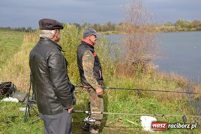 Zdjęcie w galerii na portalu naszraciborz.pl: Wędkarze z Koła Krzyżanowice zakończyli sezon polowaniem na szczupaka wiadomości z regionu