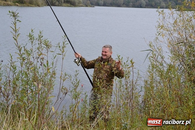 Zdjęcie w galerii na portalu naszraciborz.pl: Wędkarze z Koła Krzyżanowice zakończyli sezon polowaniem na szczupaka wiadomości z regionu