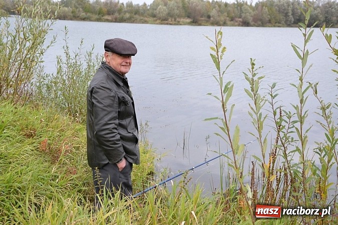 Zdjęcie w galerii na portalu naszraciborz.pl: Wędkarze z Koła Krzyżanowice zakończyli sezon polowaniem na szczupaka wiadomości z regionu