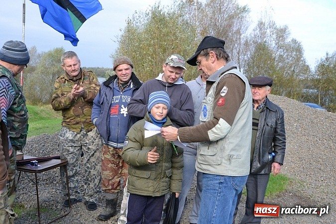 Zdjęcie w galerii na portalu naszraciborz.pl: Wędkarze z Koła Krzyżanowice zakończyli sezon polowaniem na szczupaka wiadomości z regionu