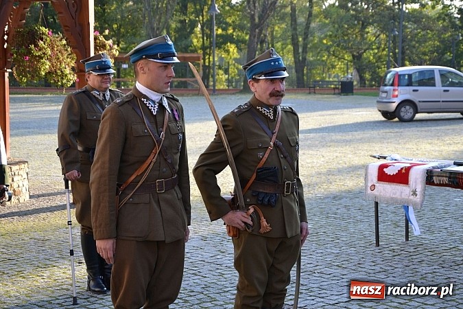Zdjęcie w galerii na portalu naszraciborz.pl: Ułani mieli dziś musztrę na zamkowym dziedzińcu  wiadomości z regionu