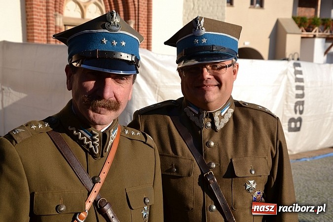 Zdjęcie w galerii na portalu naszraciborz.pl: Ułani mieli dziś musztrę na zamkowym dziedzińcu  wiadomości z regionu