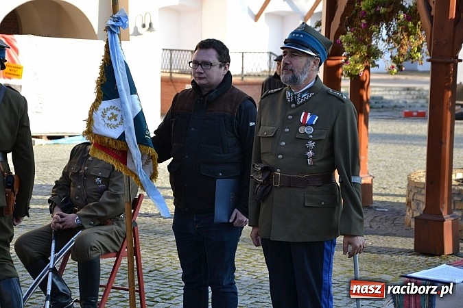 Zdjęcie w galerii na portalu naszraciborz.pl: Ułani mieli dziś musztrę na zamkowym dziedzińcu  wiadomości z regionu