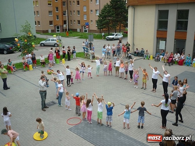 Zdjęcie w galerii na portalu naszraciborz.pl: W Crazy Club słońce świeci cały rok wiadomości z regionu