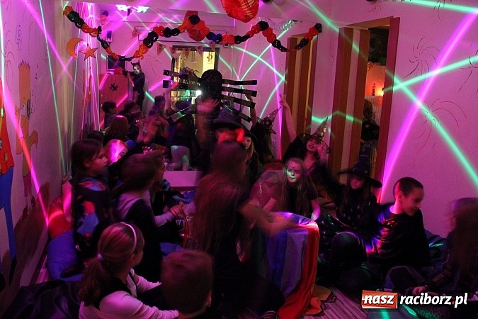 Zdjęcie w galerii na portalu naszraciborz.pl: W Crazy Club słońce świeci cały rok wiadomości z regionu